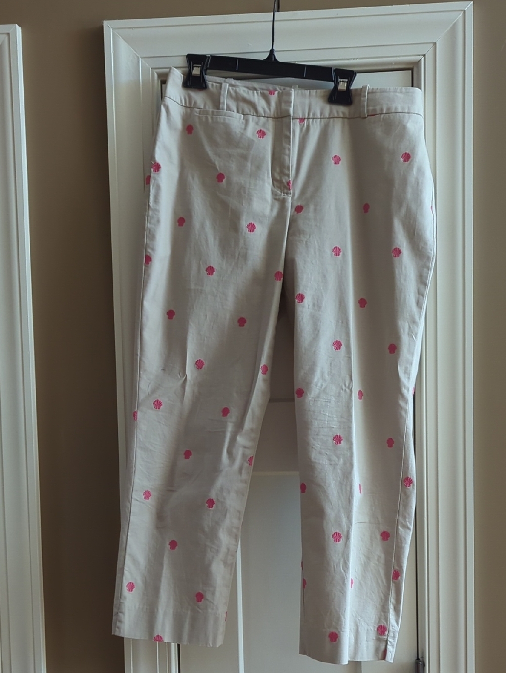 Talbots Cream Pants with Pink Shell Motif